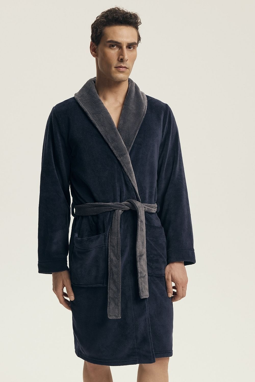 Bathrobe model 219797 Henderson  Pääkuva