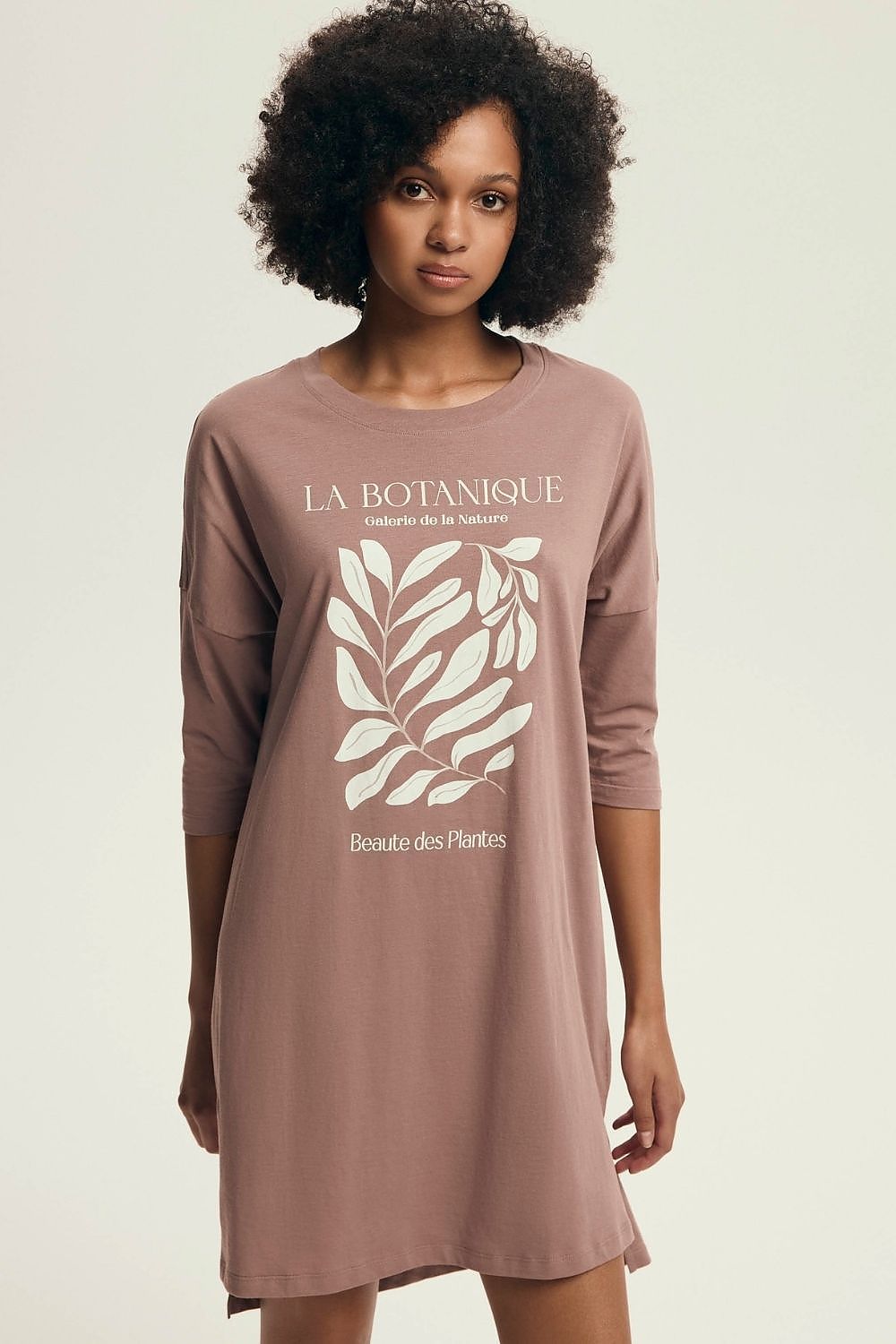 Nightshirt model 220980 Henderson  Pääkuva