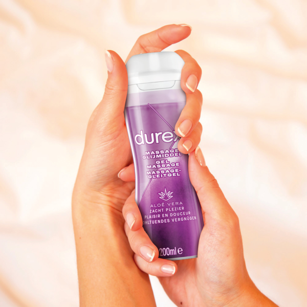 This product is made with an 100% body safe formulaSilicone based lubricantCompatible with all Durex condomsPerfect for vaginal dryness and anal sexVery easy to use/