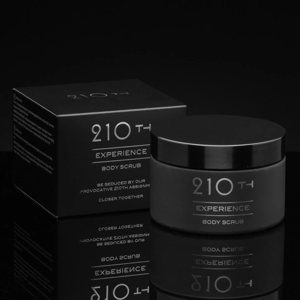 210th Body Scrub 200ml - Kwiatowo-owocowy peeling do ciała - Boutique Anelma <p><strong>Discover the 210th Body Scrub 200ml – a premium exfoliating solution designed to leave your skin feeling smooth