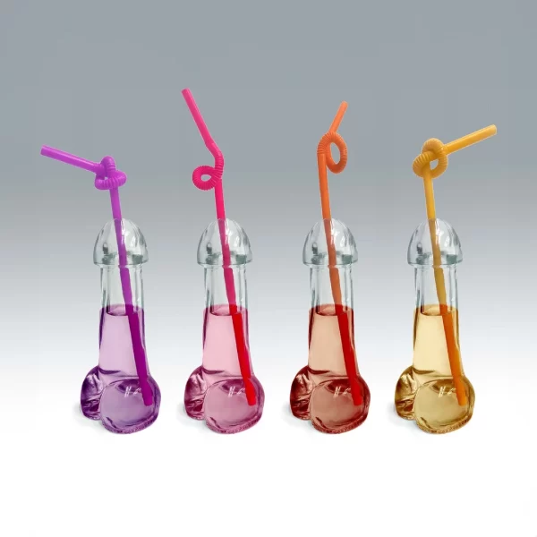 <p>Enhance your celebrations with the Glitterati Party Glasses 6oz – Set of 4