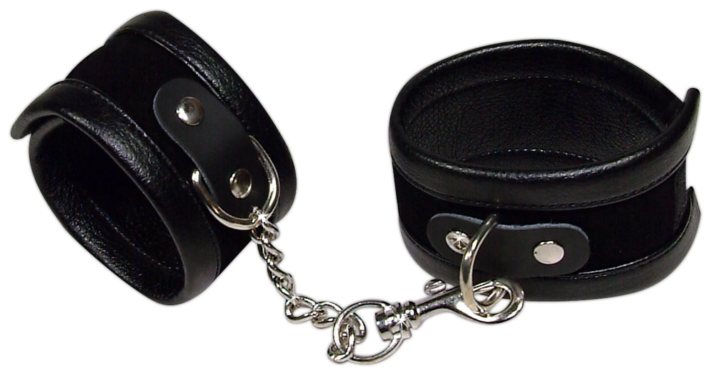 Bad Kitty Kajdanki na ręce zamszowe na rzep z łańcuszkiem 24x5 cm - Boutique Anelma <p><strong>Discover secure restraint and stylish design with the Bad Kitty Black Soft Touch Adjustable Hand Restraints</strong>. Crafted for comfort and reliability