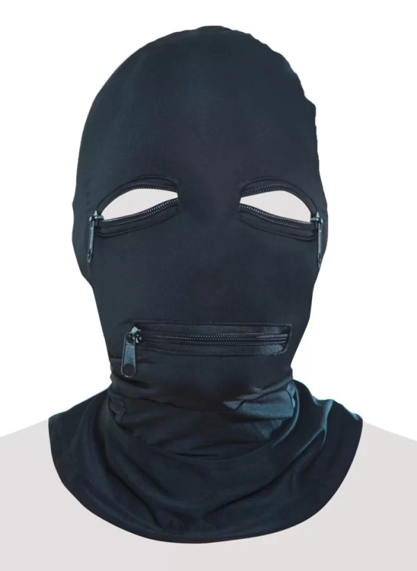 this black hood delivers exceptional stretch and comfort