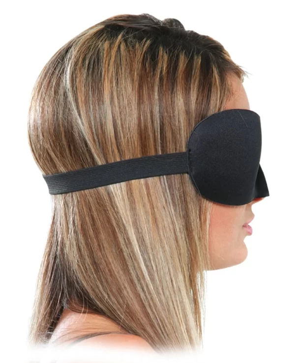 this eye mask features a soft