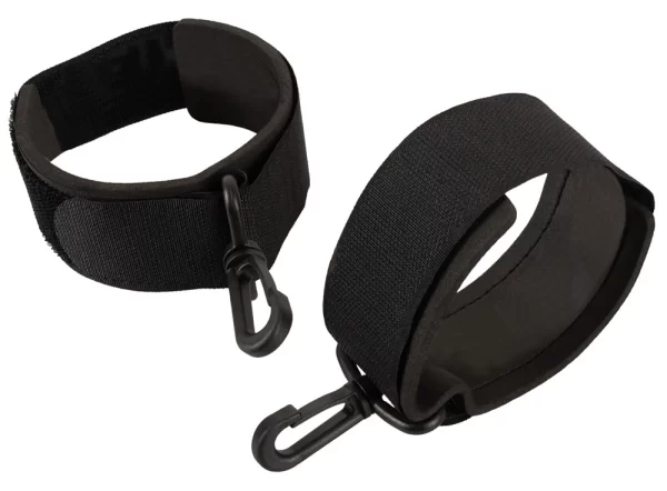 <b>Magic Shiver ADV24 Adjustable Soft Black Restraint Cuffs</b><br /><br />Enhance your comfort and control with the Magic Shiver ADV24 Adjustable Soft Black Restraint Cuffs. Designed with both safety and convenience in mind