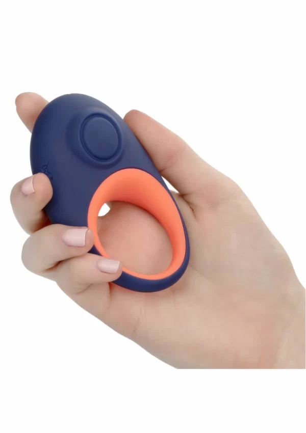 CalExotics Link Up Verge - silikonowy pierÅ›cieÅ„ intymny z 10 trybami wibracji USB