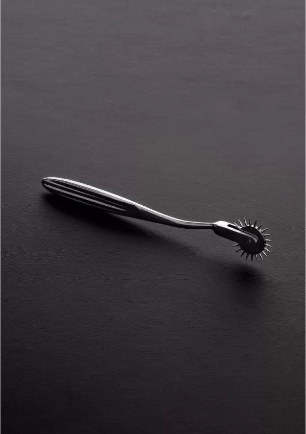 designed for those who value sophisticated craftsmanship and refined design. Constructed from high-quality stainless steel