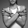 Bijoux Indiscrets Maze Simple Hand Piece Black - minimalistyczna ozdoba na dÅ‚oÅ„