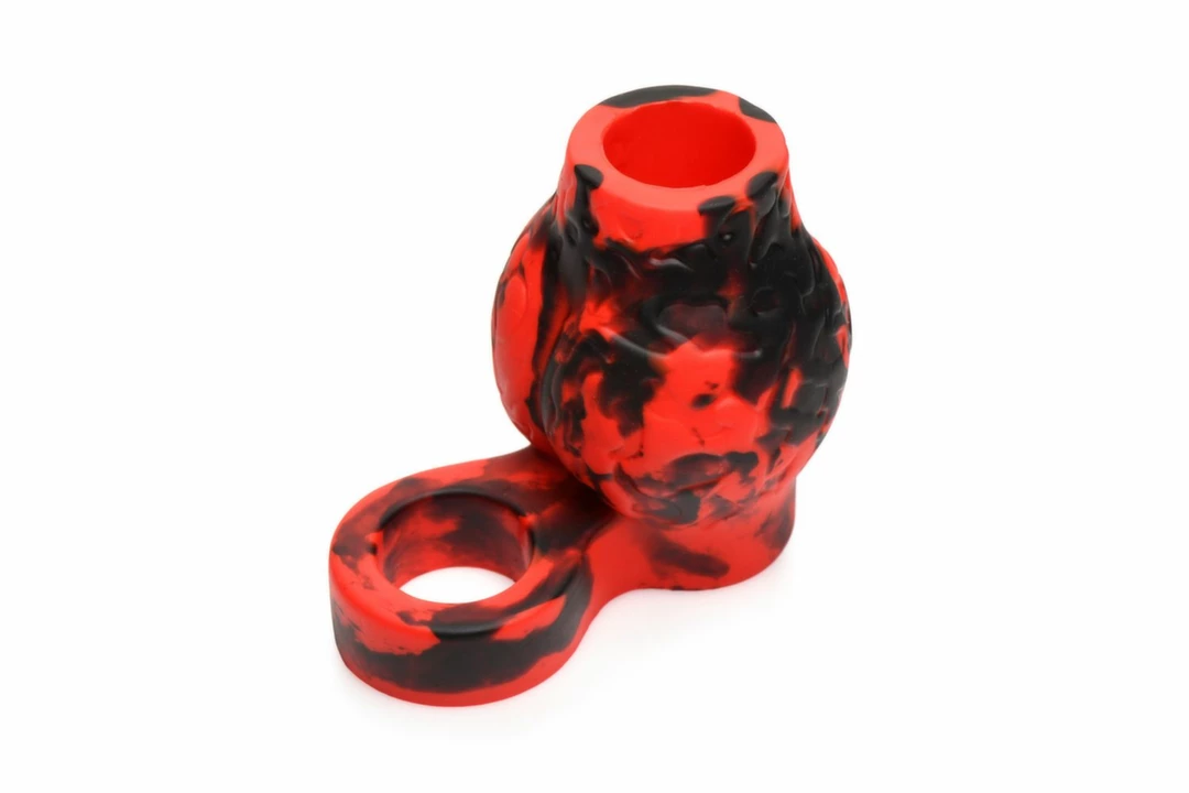 XR Brands Hell Hound Red - silikonowy pierÅ›cieÅ„ z funkcjÄ… rozciÄ…gania