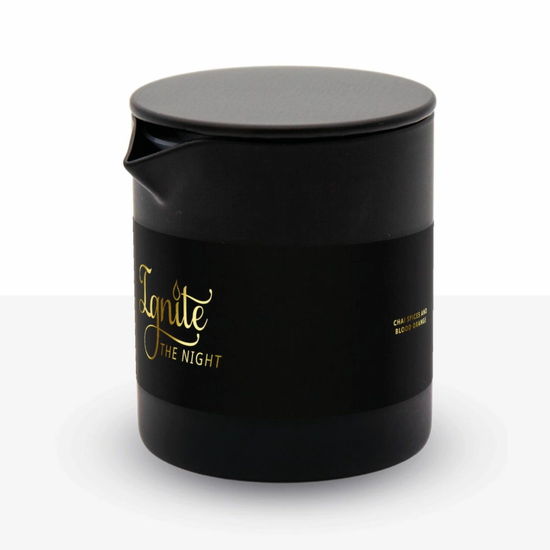 BodyGliss Ignite the Night Massage Candle Chai & Blood