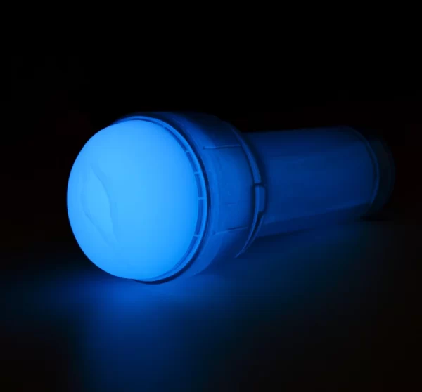 Kiiroo Feel Glow Intimate Device combines an ergonomic design for comfortable