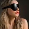 Taboom Intense Dark Blindfold opaska z ekoskory welurowa czarna - Anelma Taboom Intense Dark Blindfold opaska z ekoskory welurowa czarna