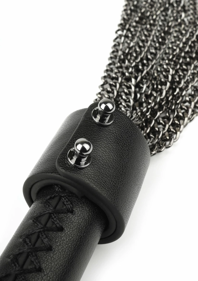 Hidden Desire Genuine Leather Chain Whip - skorzany bat z metalowymi ogniwami